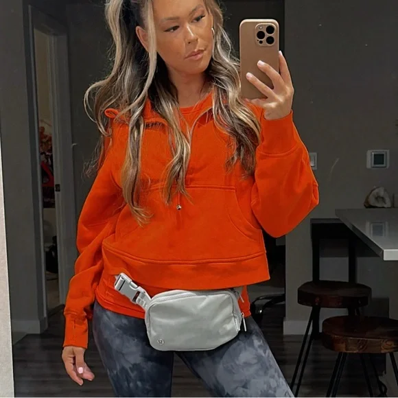 Lululemon Scuba Half Zip - Picture 2 of 9